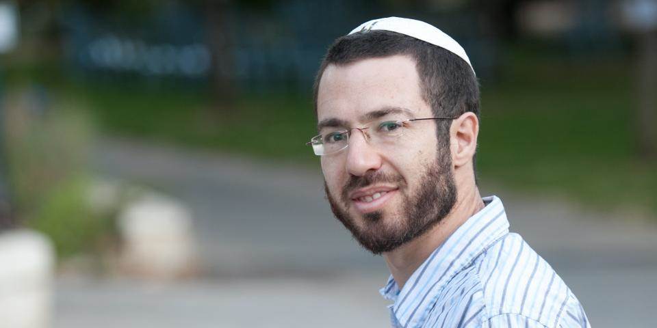 משפחה קשת אהבה שכמונו: אלחנן ניר מתראיין
