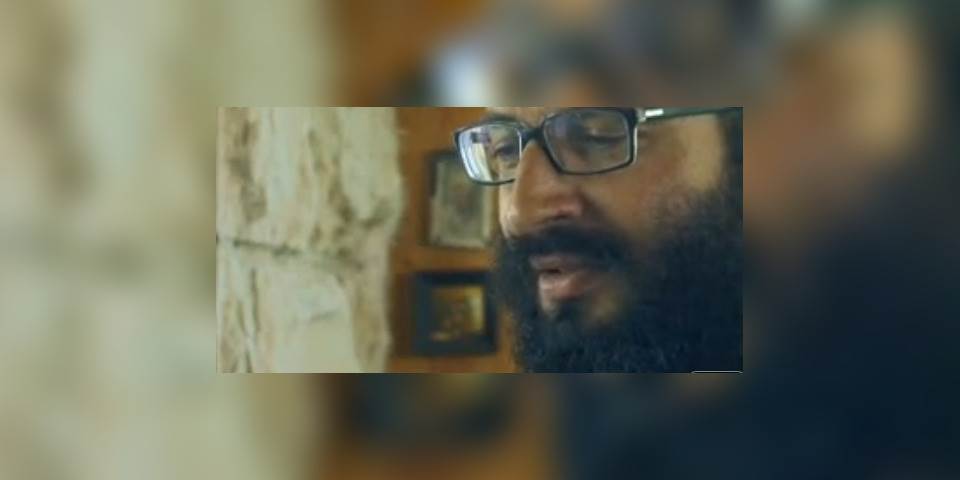 לפני מי אתה עומד