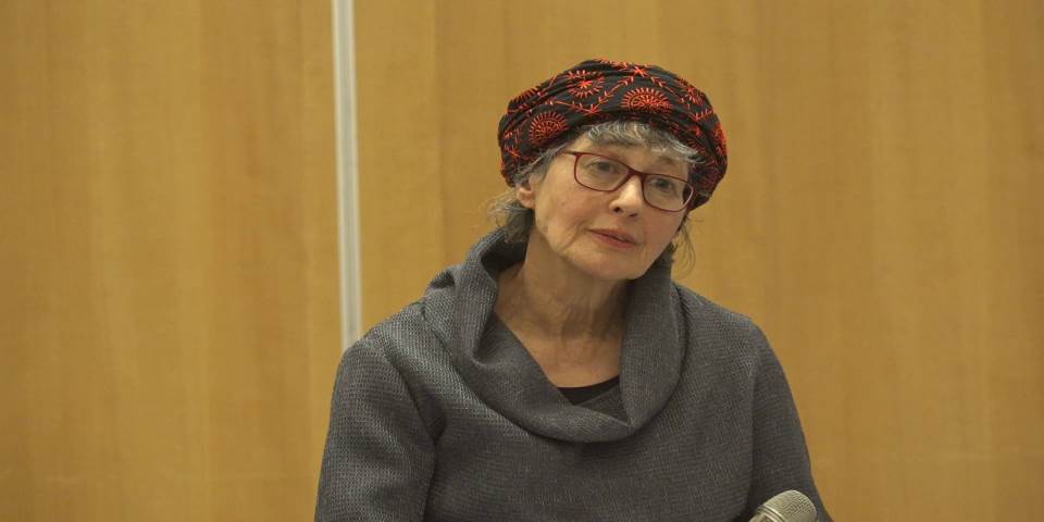 ד"ר מיכל שמחון - הרווחים שבין השורות