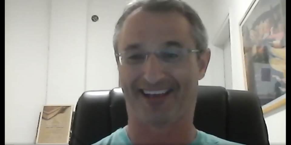 שיחה צפופה עם הסופר אשכול נבו