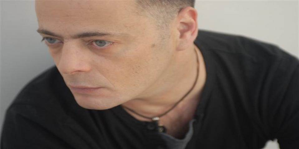 מוצש – אדם