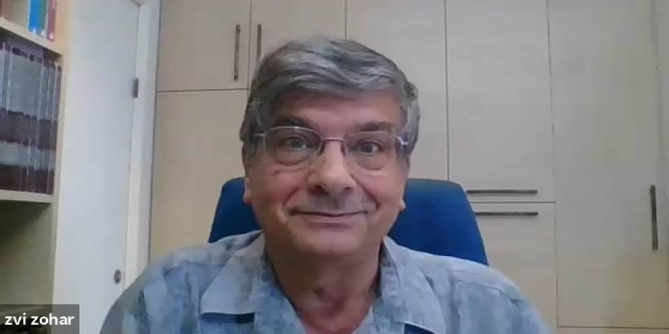 כורעים ומשתחווים